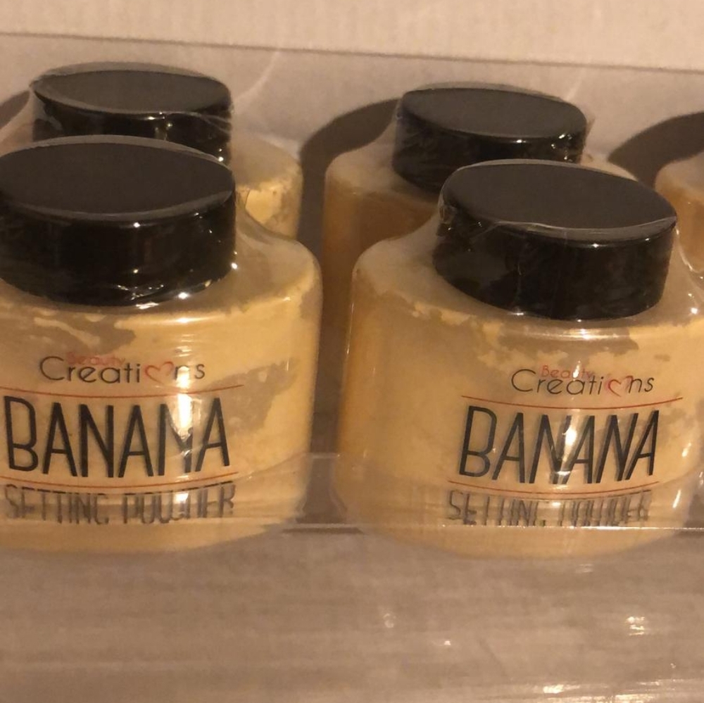 Maquillaje y polvo traslúcido